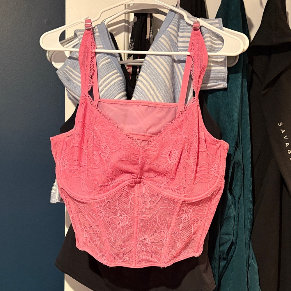 Top Bundle( 3 Items) - image 1